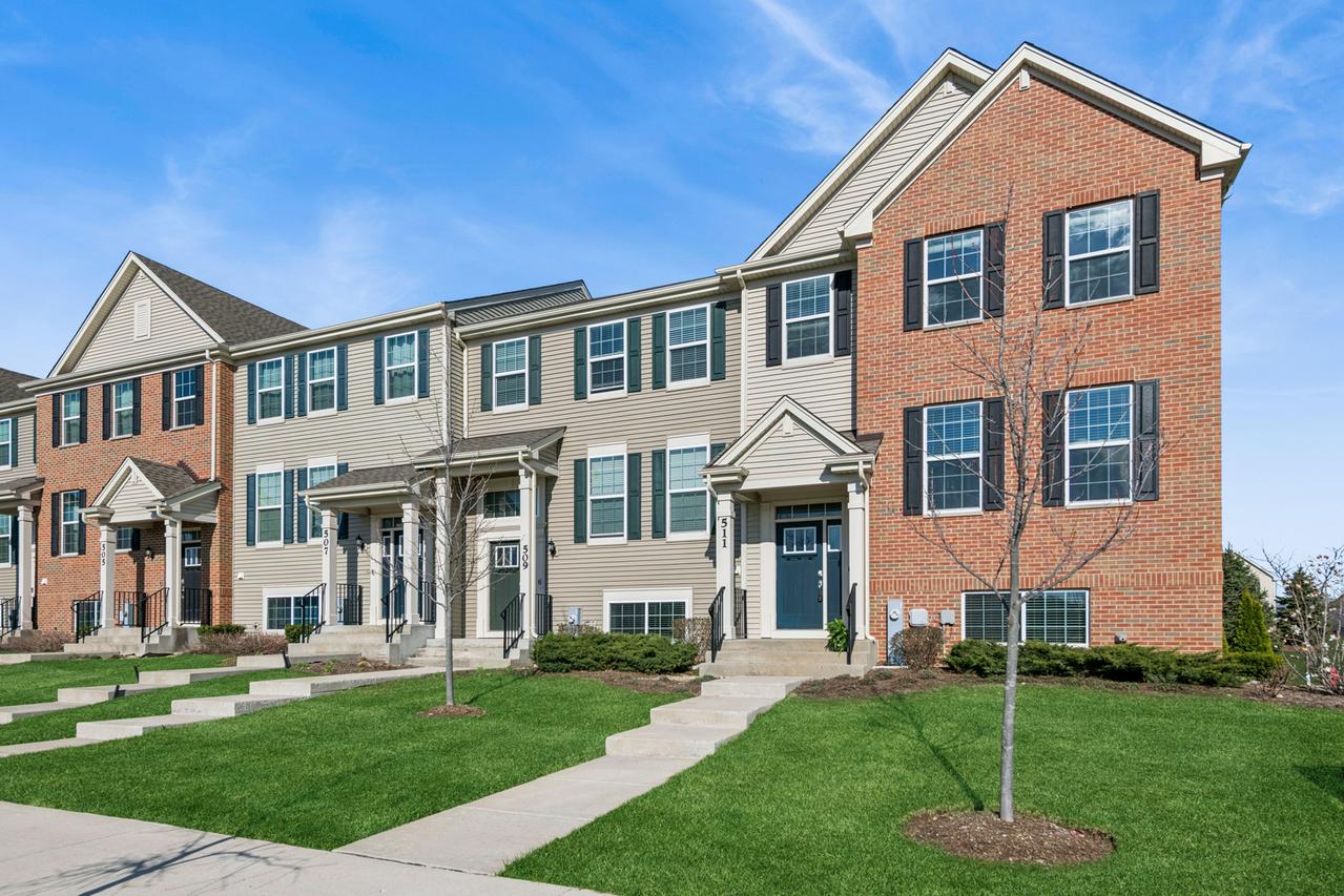 511 Cimmaron Cir., Crystal Lake, IL 60012