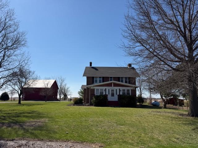 915 E Emery Rd., Maroa, IL 61756