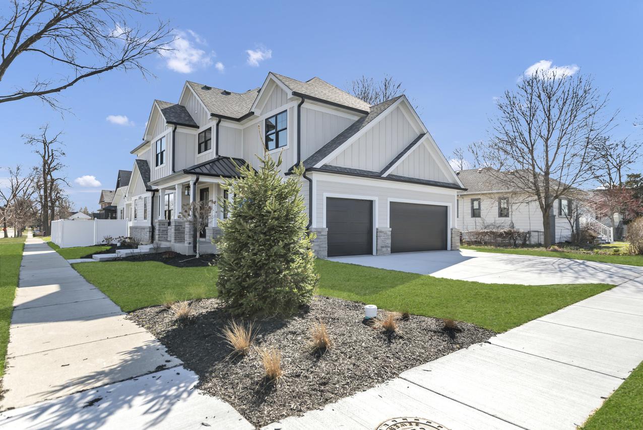 170 W Armitage Ave., Elmhurst, IL 60126