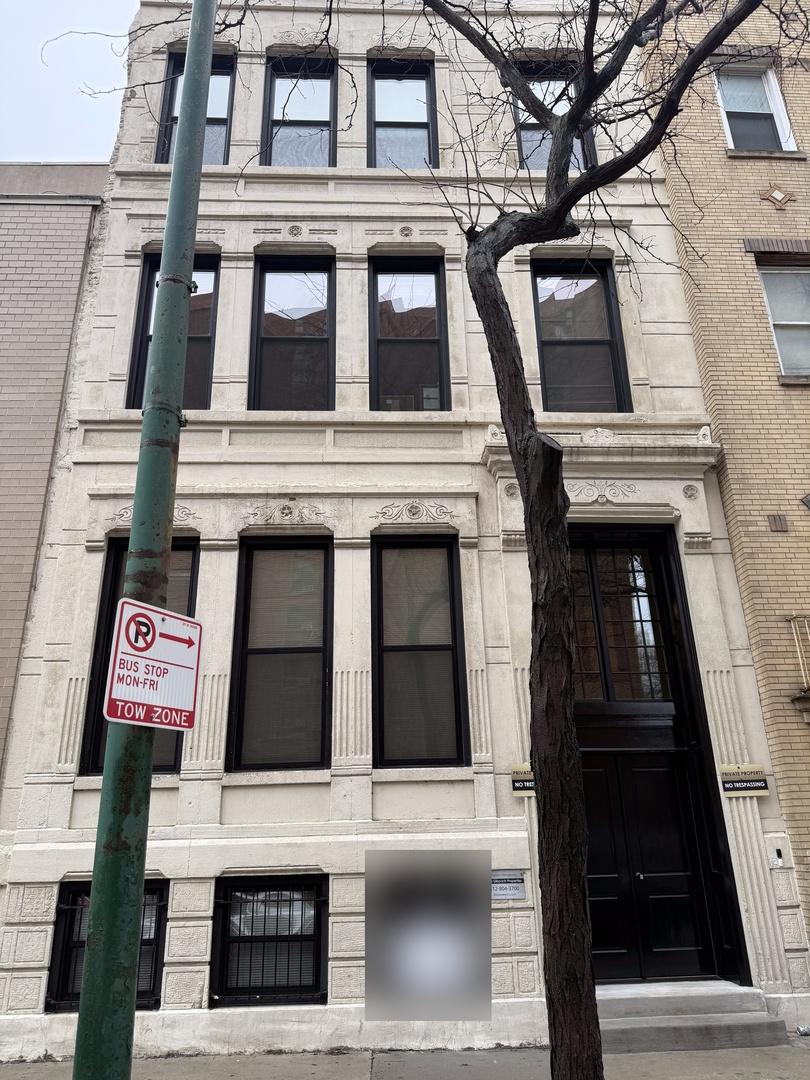 1160 N Lasalle St., Chicago, IL 60610