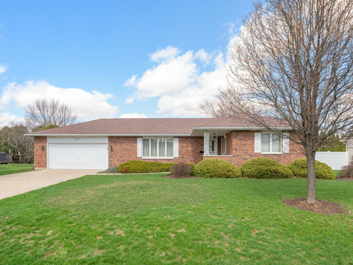 215 Leisure St., Yorkville, IL 60560