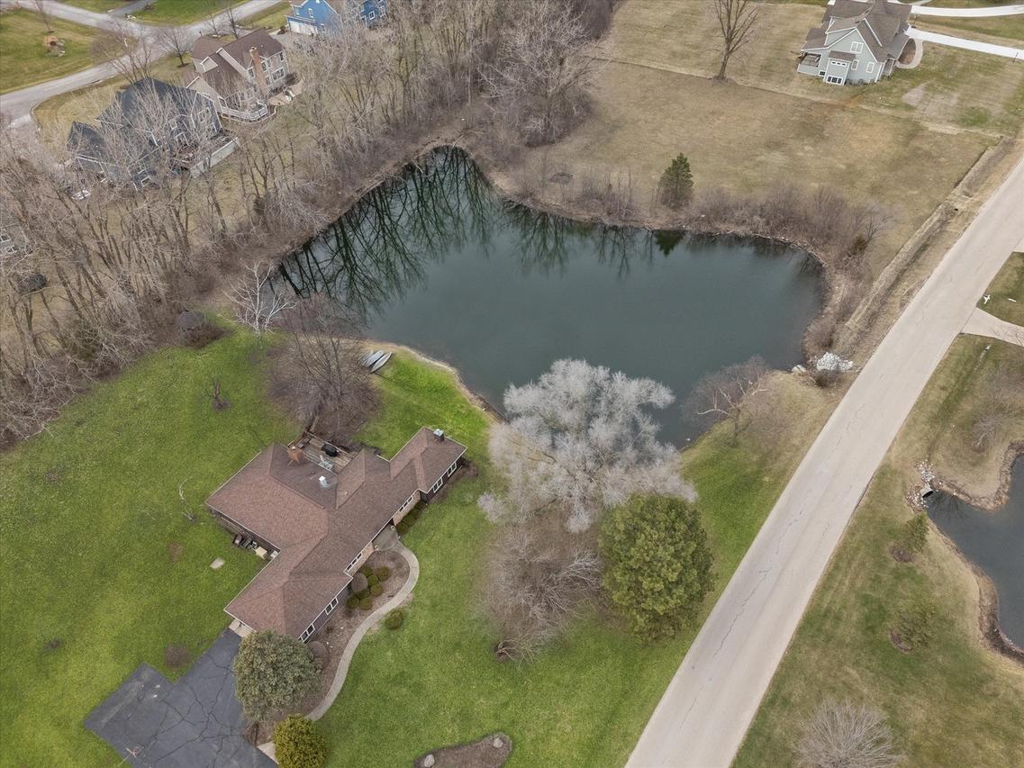 7517 Pheasant Dr., Lakewood, IL 60014