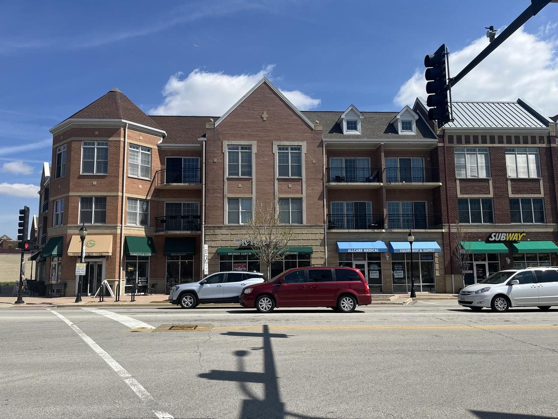 40 E Northwest Hwy. #202, Mount Prospect, IL 60056