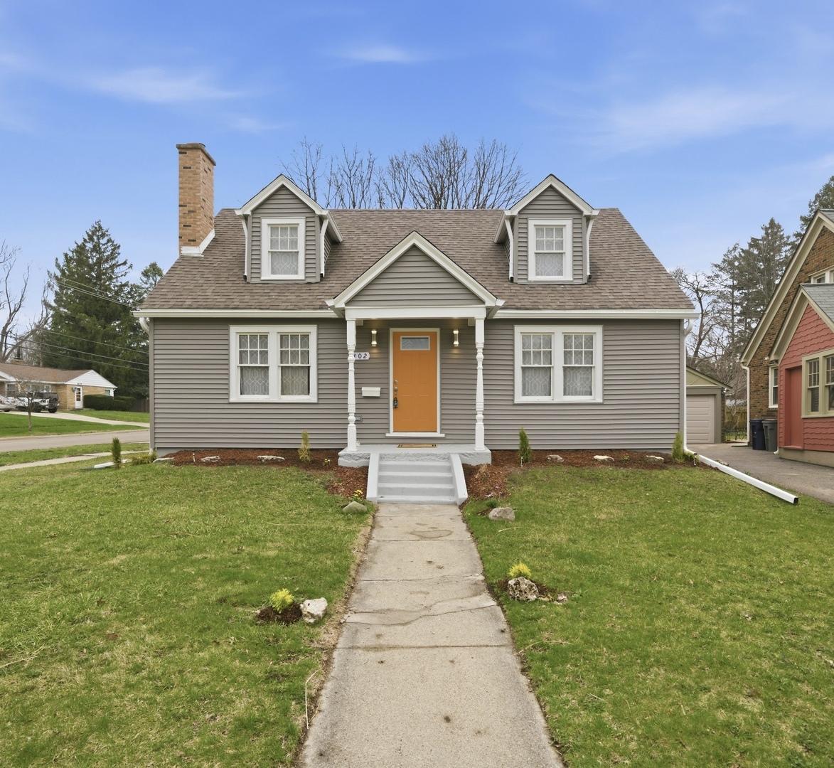 302 Hubbard Ave., Elgin, IL 60123