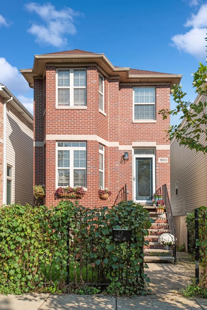 1803 N Fairfield Ave., Chicago, IL 60647