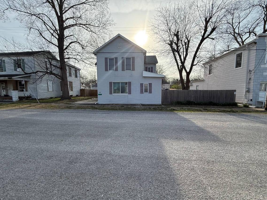 209 N Benton St., New Athens, IL 62264