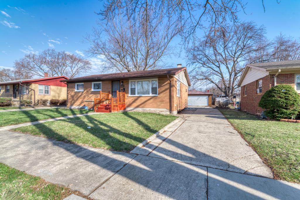 353 W Hickory St., Chicago Heights, IL 60411