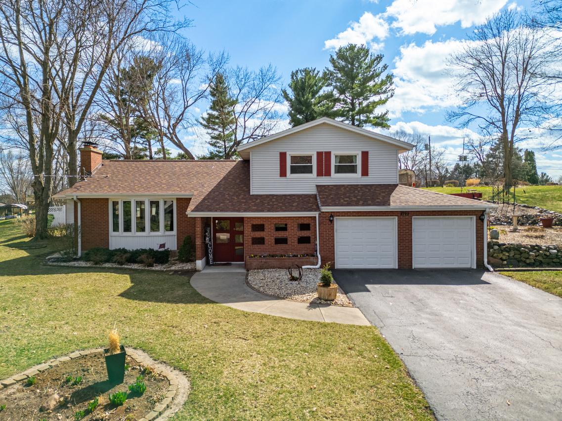 8722 Sheffield Dr., Belvidere, IL 61008