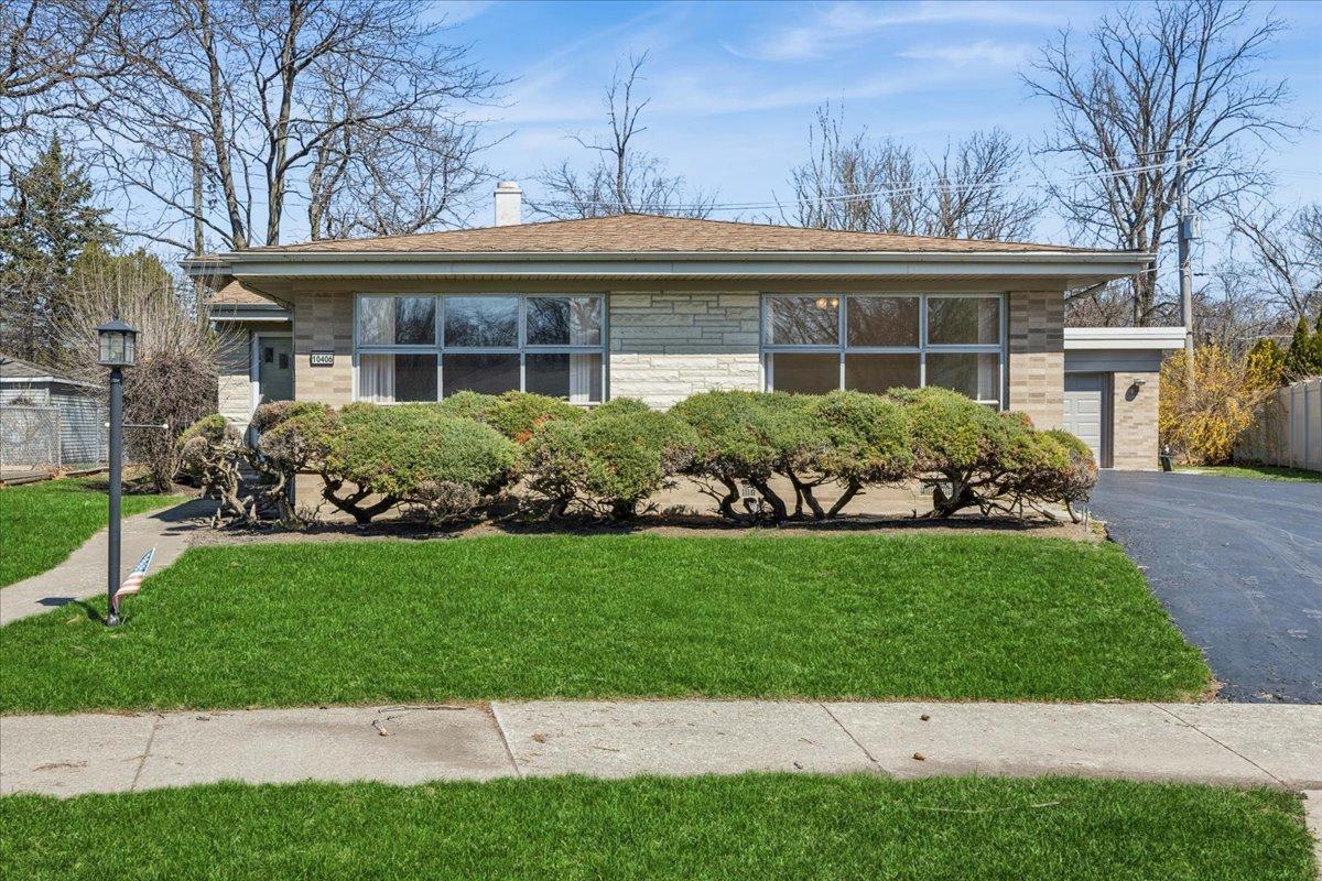 10406 Preston St., Westchester, IL 60154
