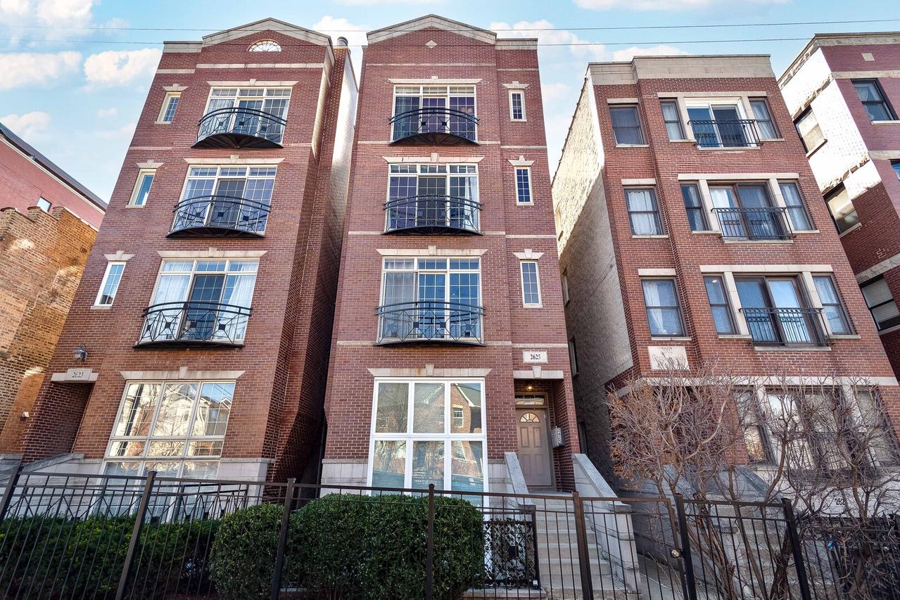 2625 W Belmont Ave. #4, Chicago, IL 60618