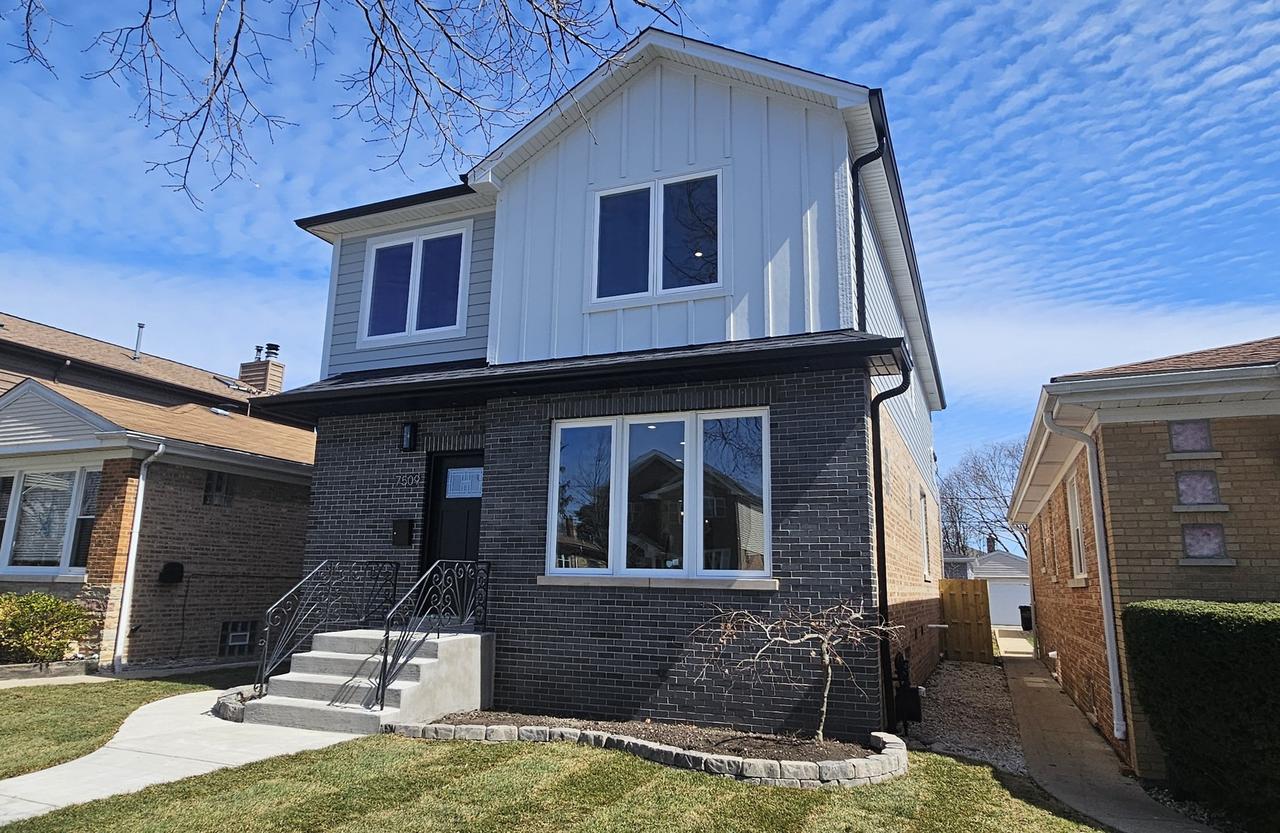 7509 N Oleander Ave., Chicago, IL 60631