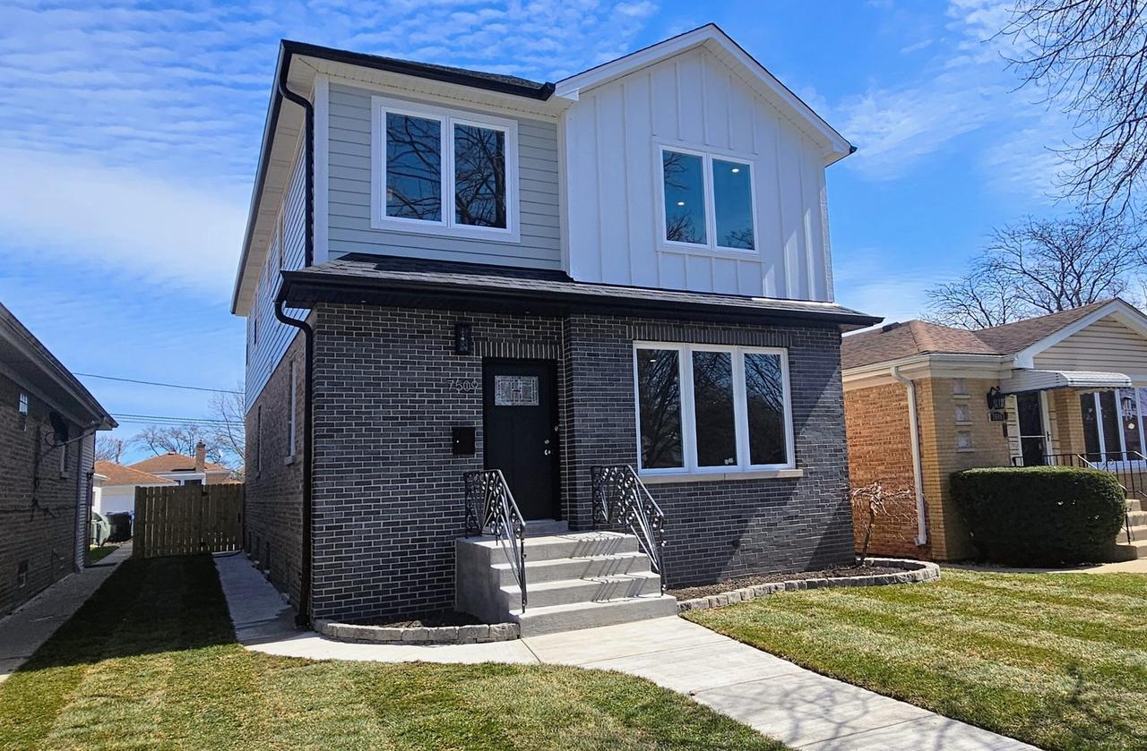 7509 N Oleander Ave., Chicago, IL 60631