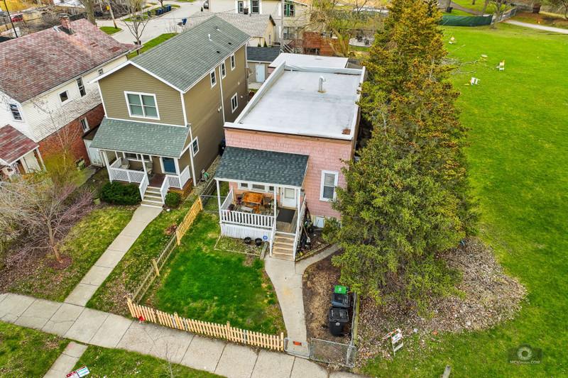 2144 Dewey Ave., Evanston, IL 60201