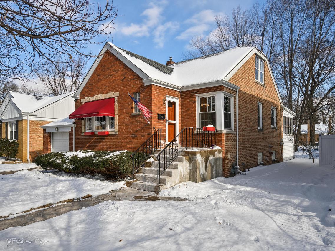 9939 S Clifton Park Ave., Evergreen Park, IL 60805