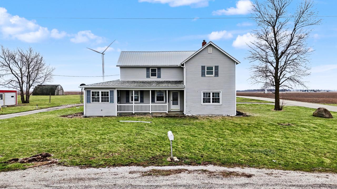 724 E 2600 North Rd., Penfield, IL 61862