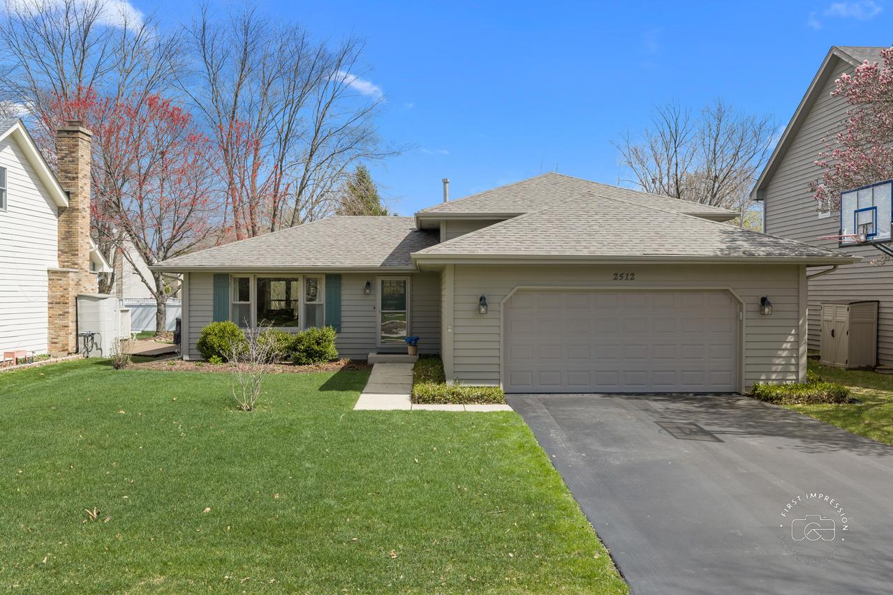 2512 Leach Dr., Naperville, IL 60564