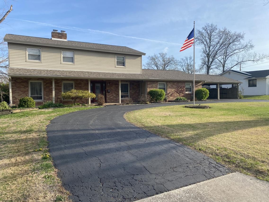 1230 E Calumet St., Centralia, IL 62801