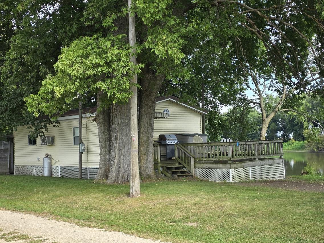 13420 Howard Rd., Prophetstown, IL 61277