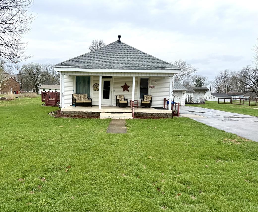 211 N Union St., Yates City, IL 61572
