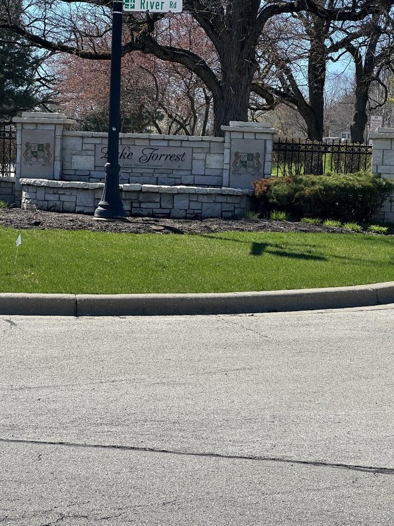 24863 W Sterling Oaks Ct., Shorewood, IL 60404