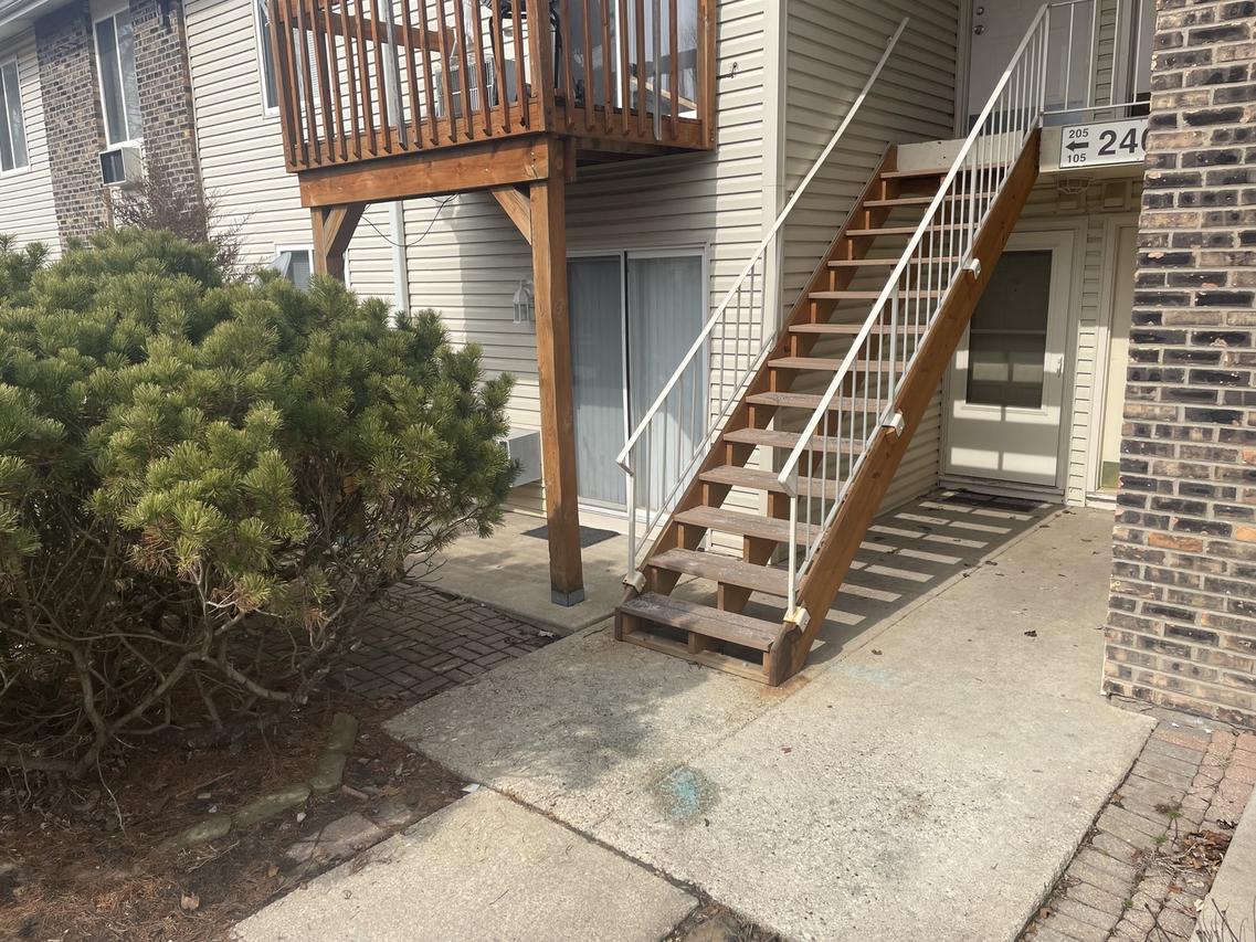 2400 Light Rd. #105, Oswego, IL 60543