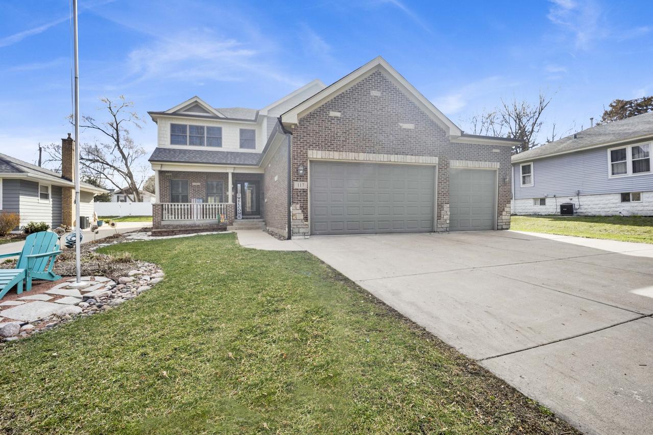 117 S Grant St., Westmont, IL 60559