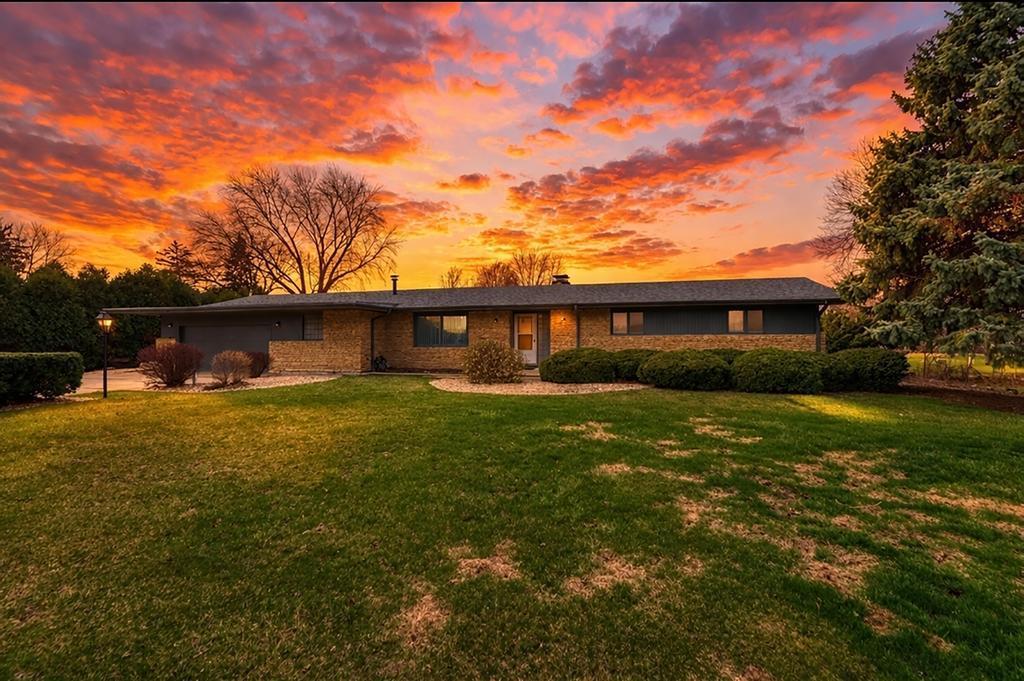 407 Farmington Ave., Joliet, IL 60435