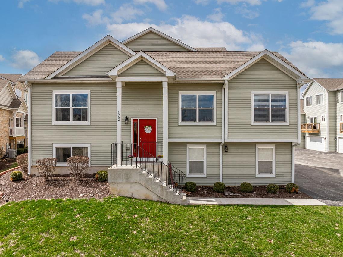 1962 Rena Ln., Yorkville, IL 60560