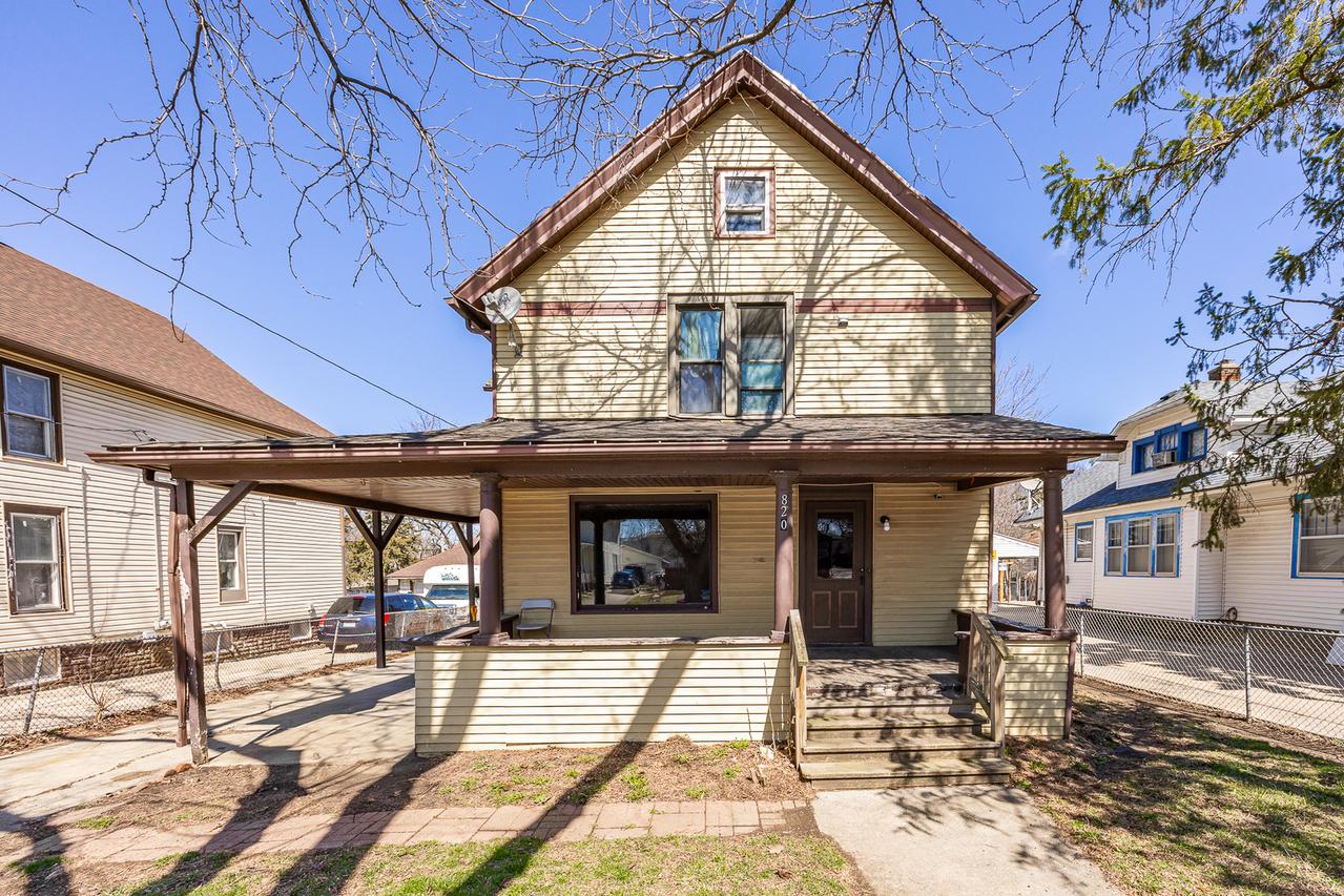 820 Spring St., Aurora, IL 60506