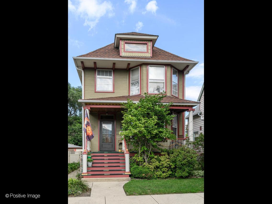 3109 Clarence Ave., Berwyn, IL 60402