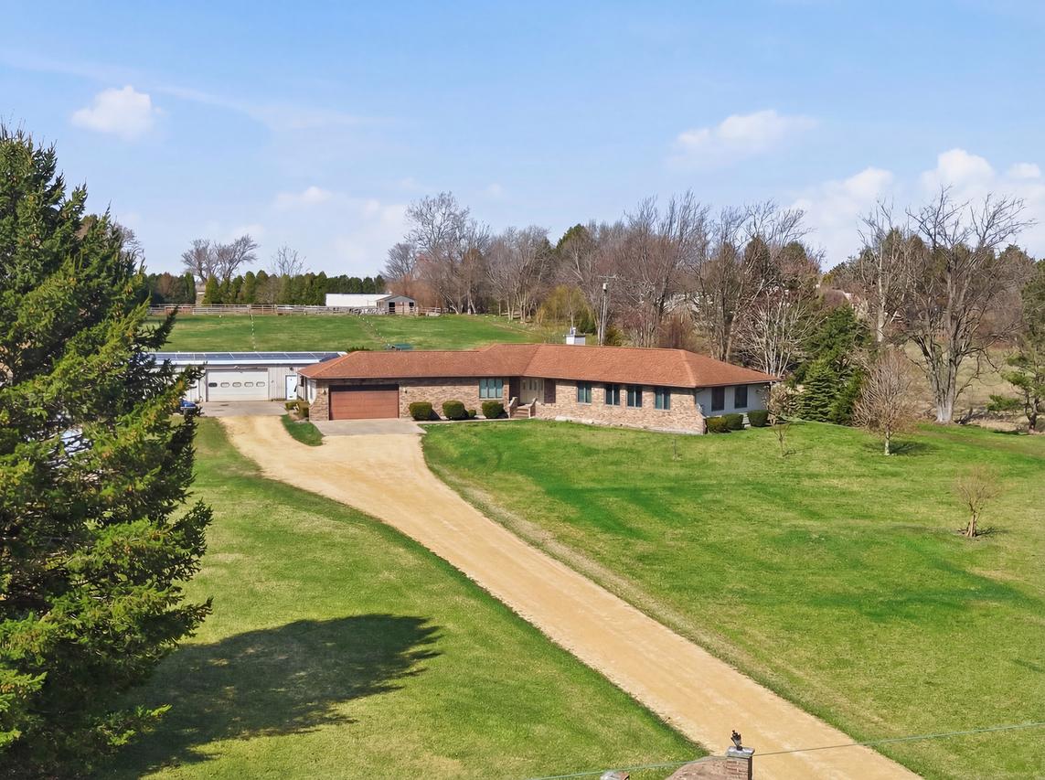 23035 Lucas Rd., Dekalb, IL 60115