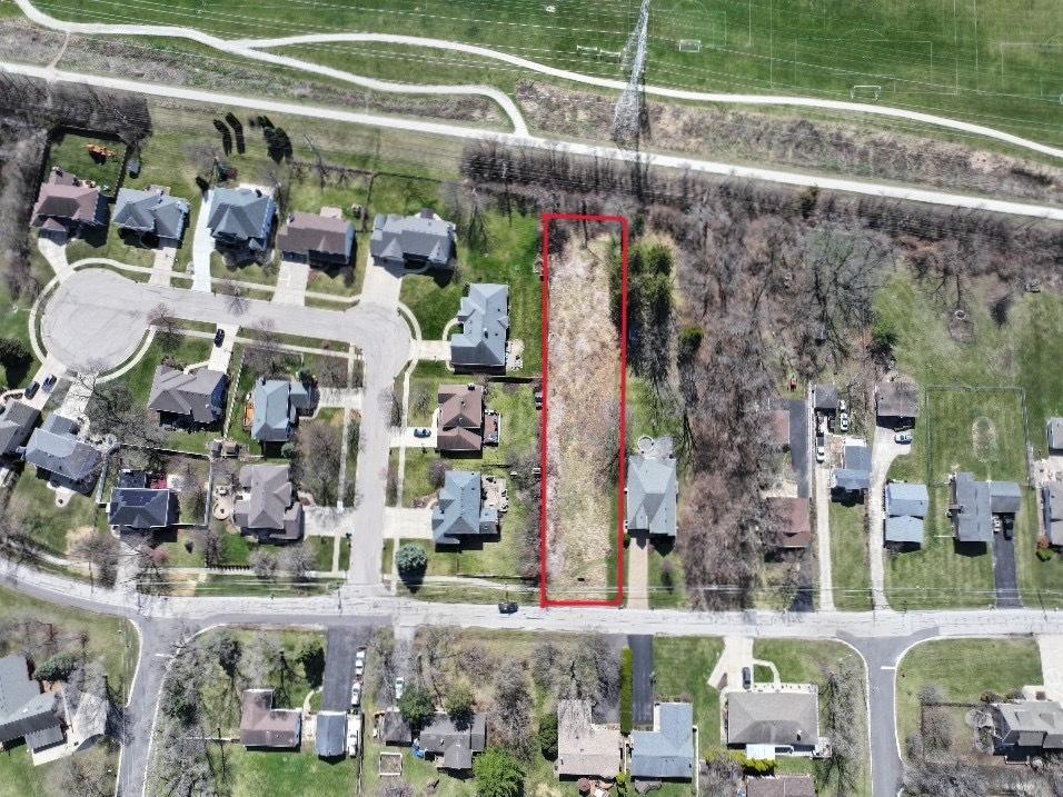 22W165 1st St., Glen Ellyn, IL 60137