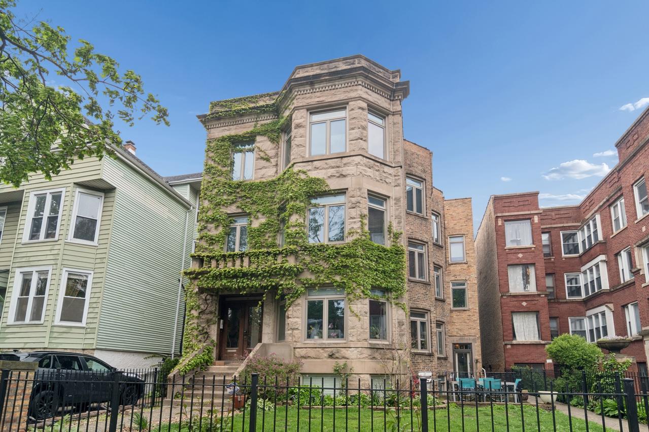 1234 W Winnemac Ave. #4, Chicago, IL 60640
