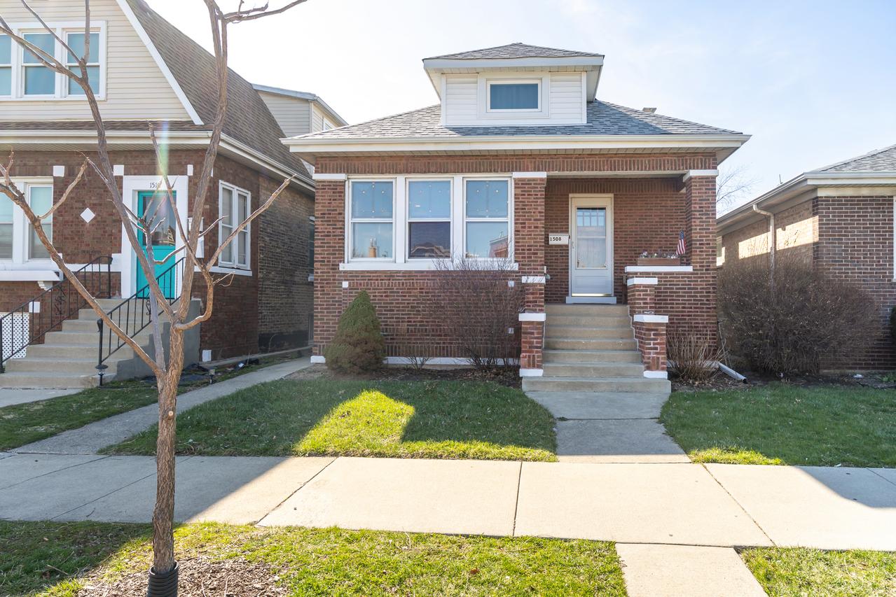 1508 Ridgeland Ave., Berwyn, IL 60402