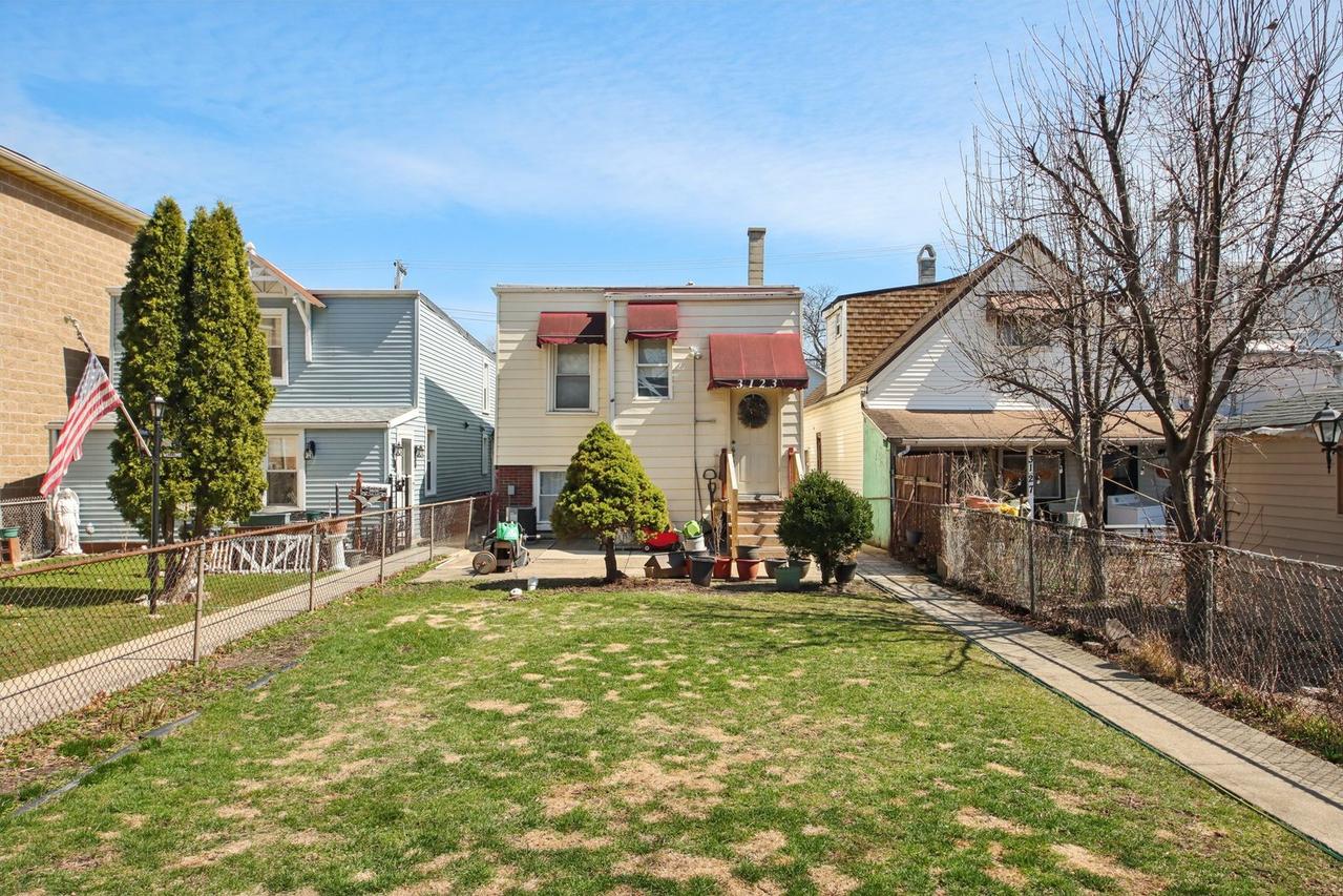 3123 S Hamlin Ave., Chicago, IL 60623