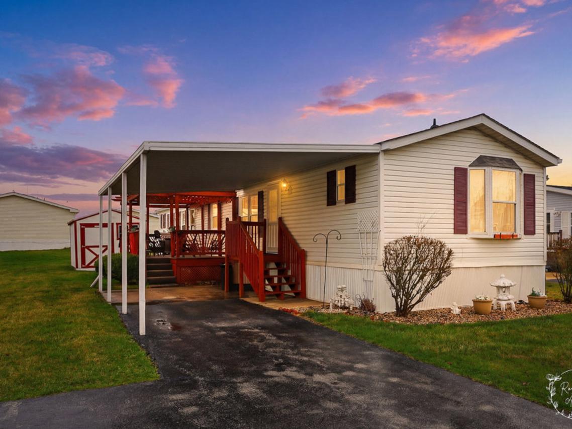 52 Partridge Ln., Beecher, IL 60401