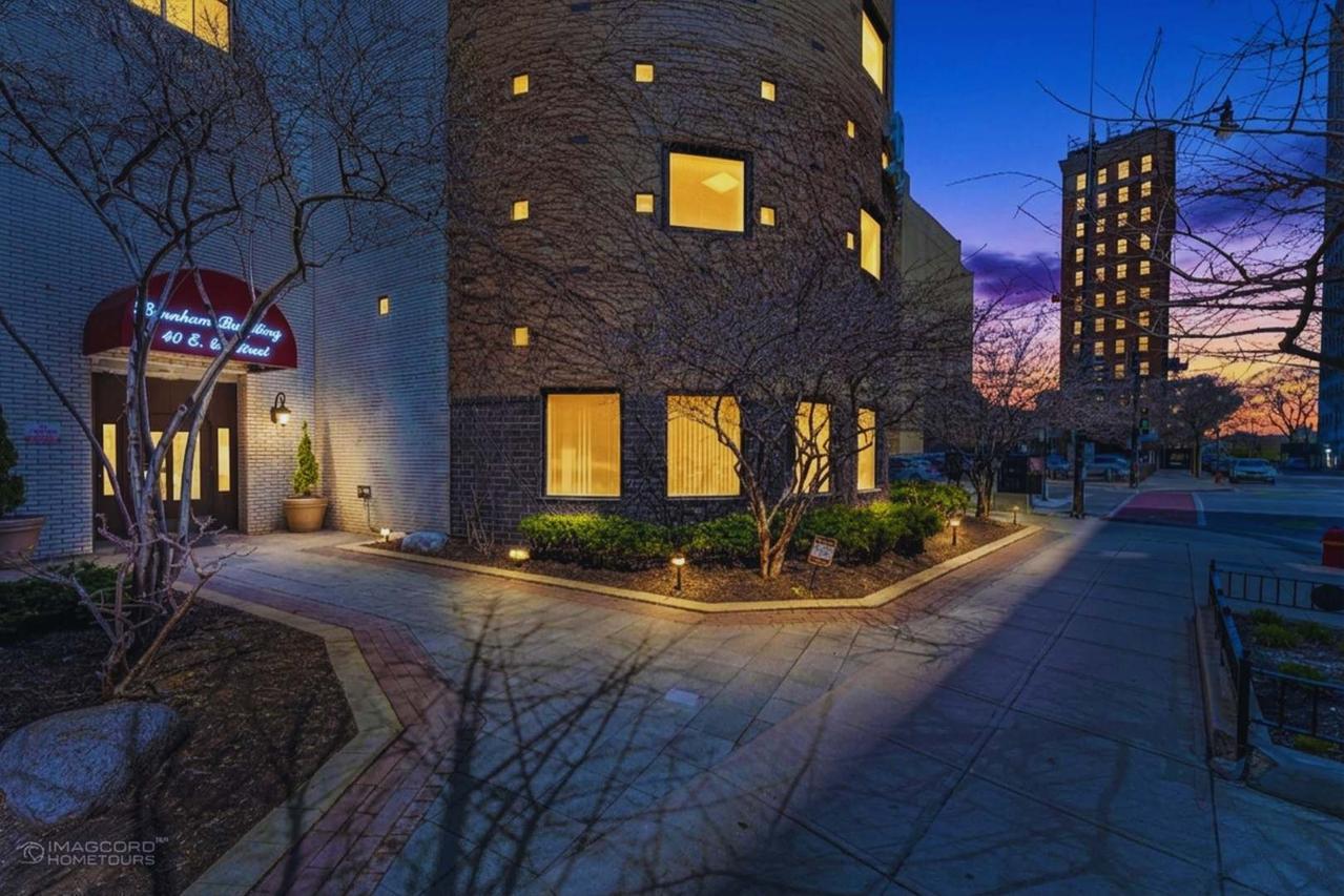 40 E 9th St. #712, Chicago, IL 60605