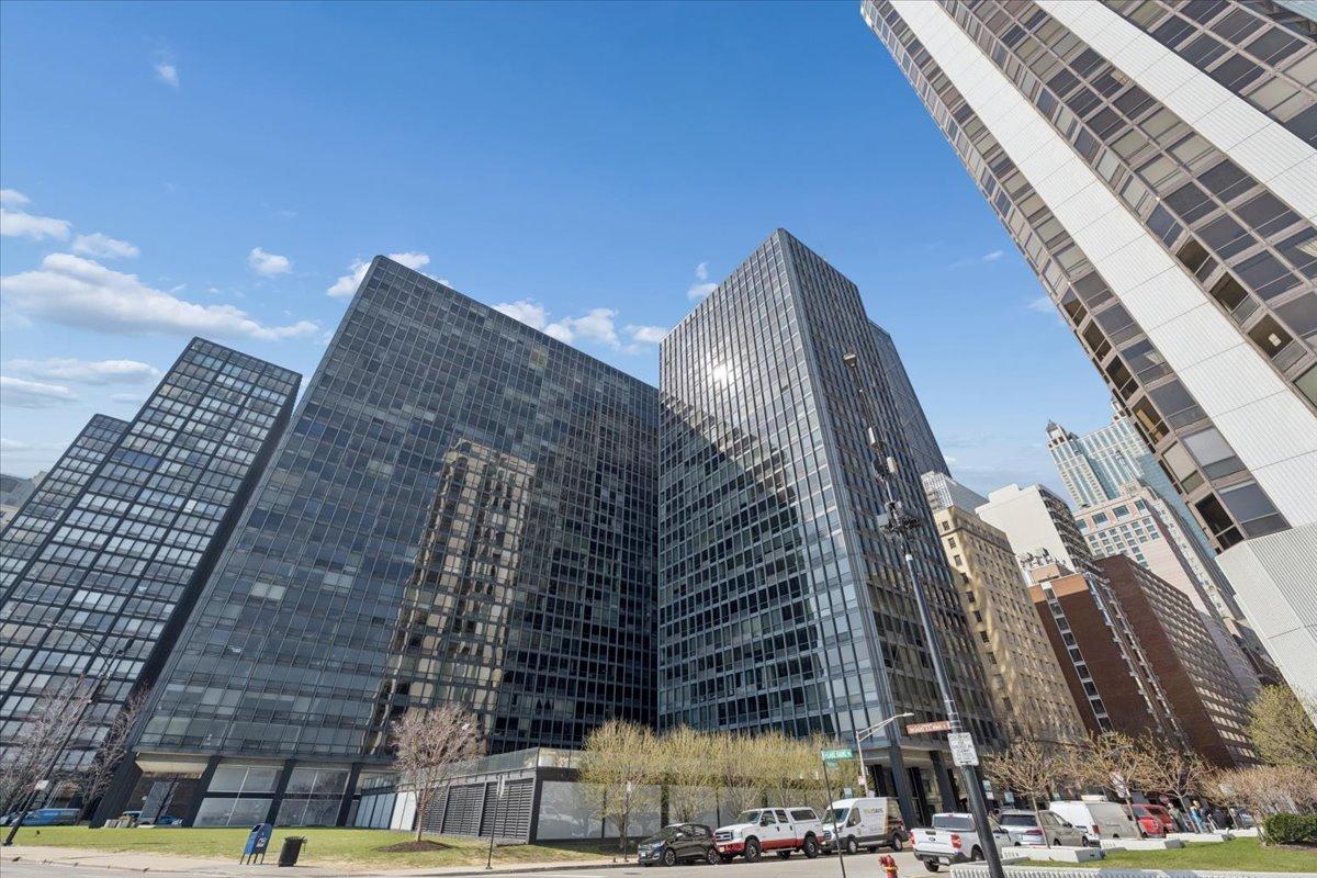 910 N Lake Shore Dr. #1415, Chicago, IL 60611