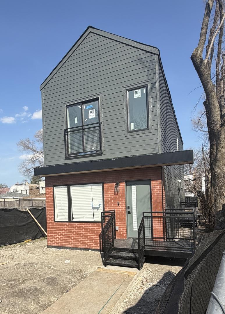 611 N Lawndale Ave., Chicago, IL 60624