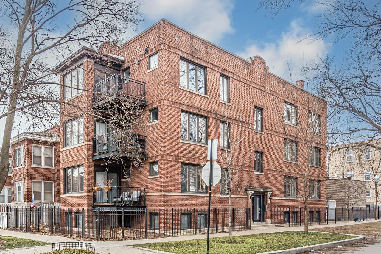 3435 W Sunnyside Ave. #3W, Chicago, IL 60625