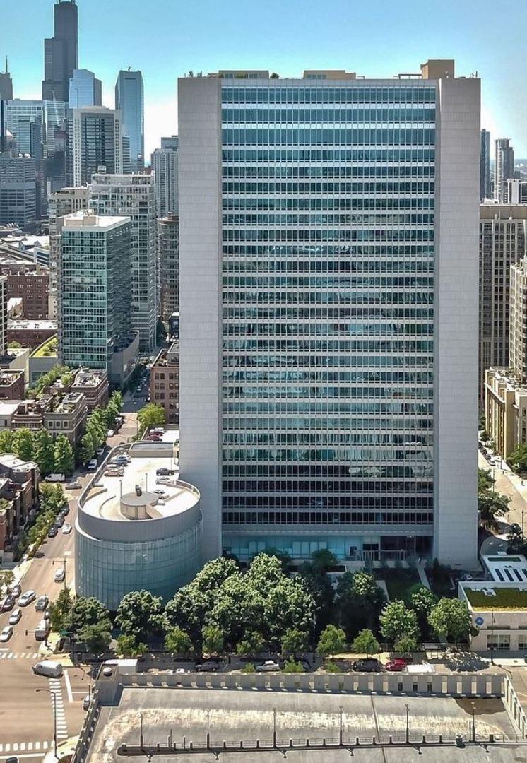 500 W Superior St. #1307, Chicago, IL 60654