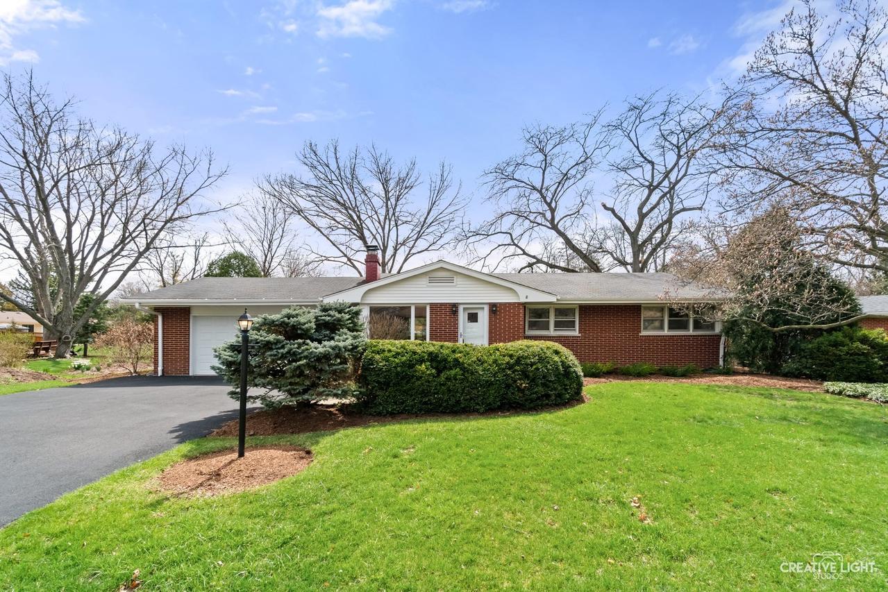 1005 Meadow Ln., Elgin, IL 60123