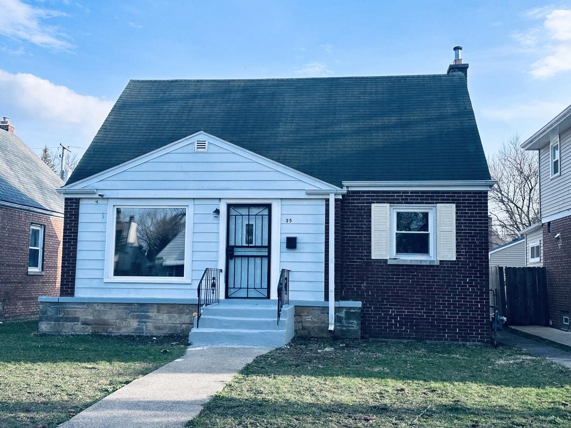 35 166th Pl., Calumet City, IL 60409