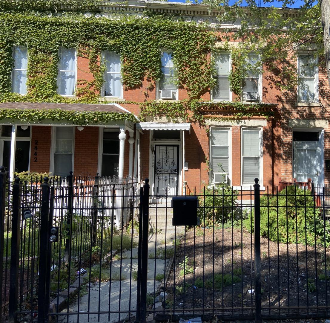 2440 W Lexington St., Chicago, IL 60612