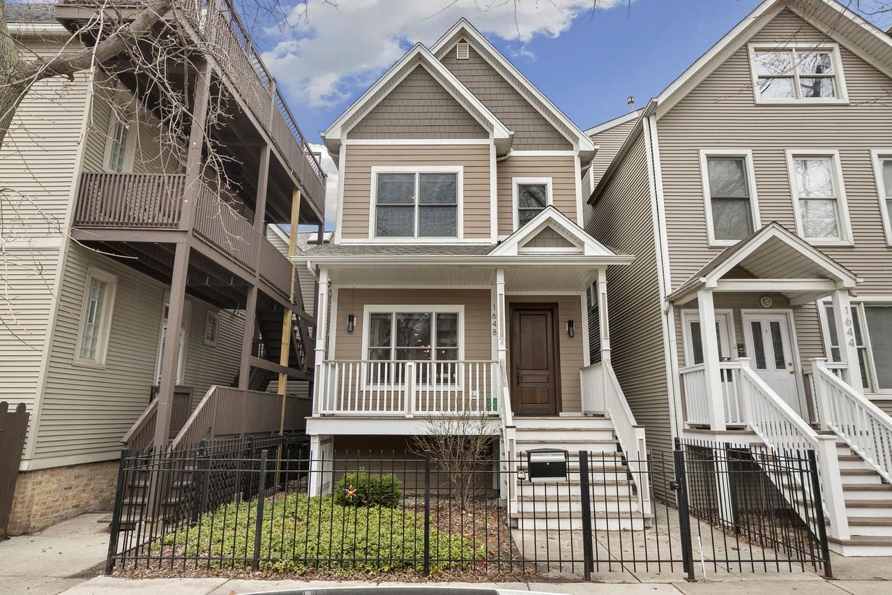 1648 W Fletcher St., Chicago, IL 60657