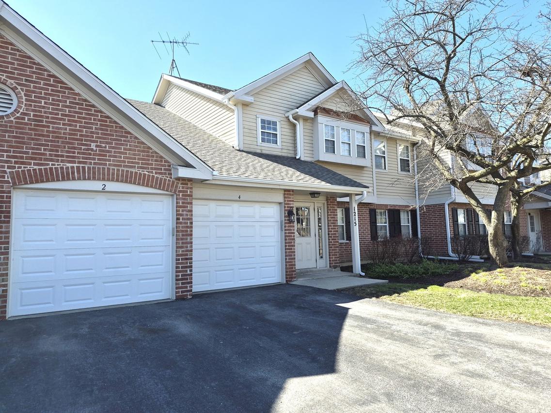 1215 N Williams Dr. #1, Palatine, IL 60074