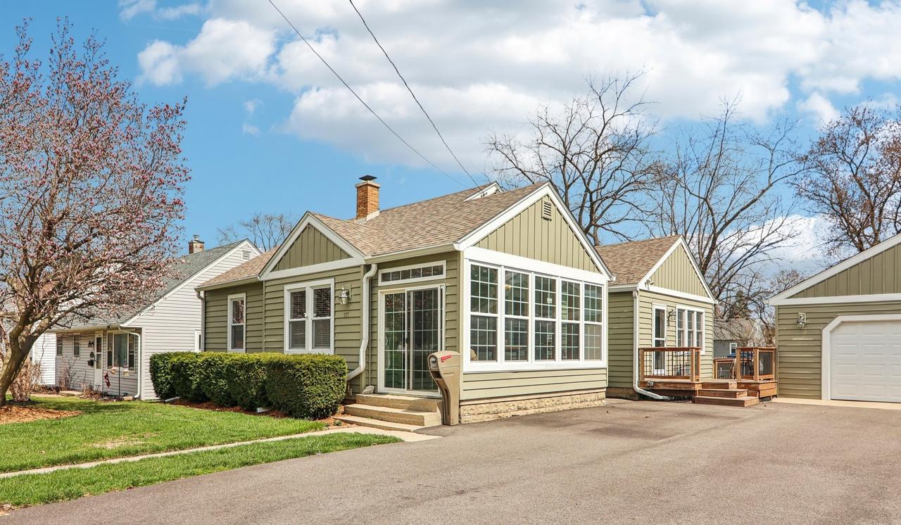 375 S Lake St., Grayslake, IL 60030