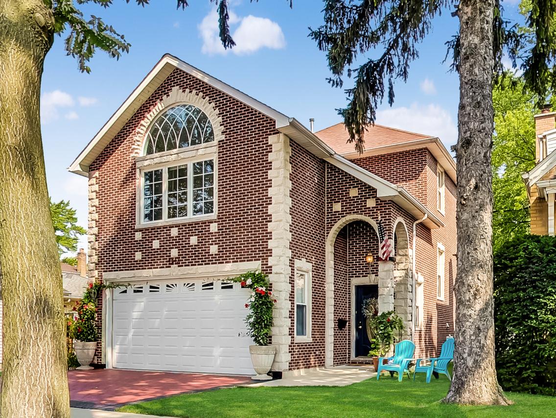 7916 W Altgeld St., Elmwood Park, IL 60707