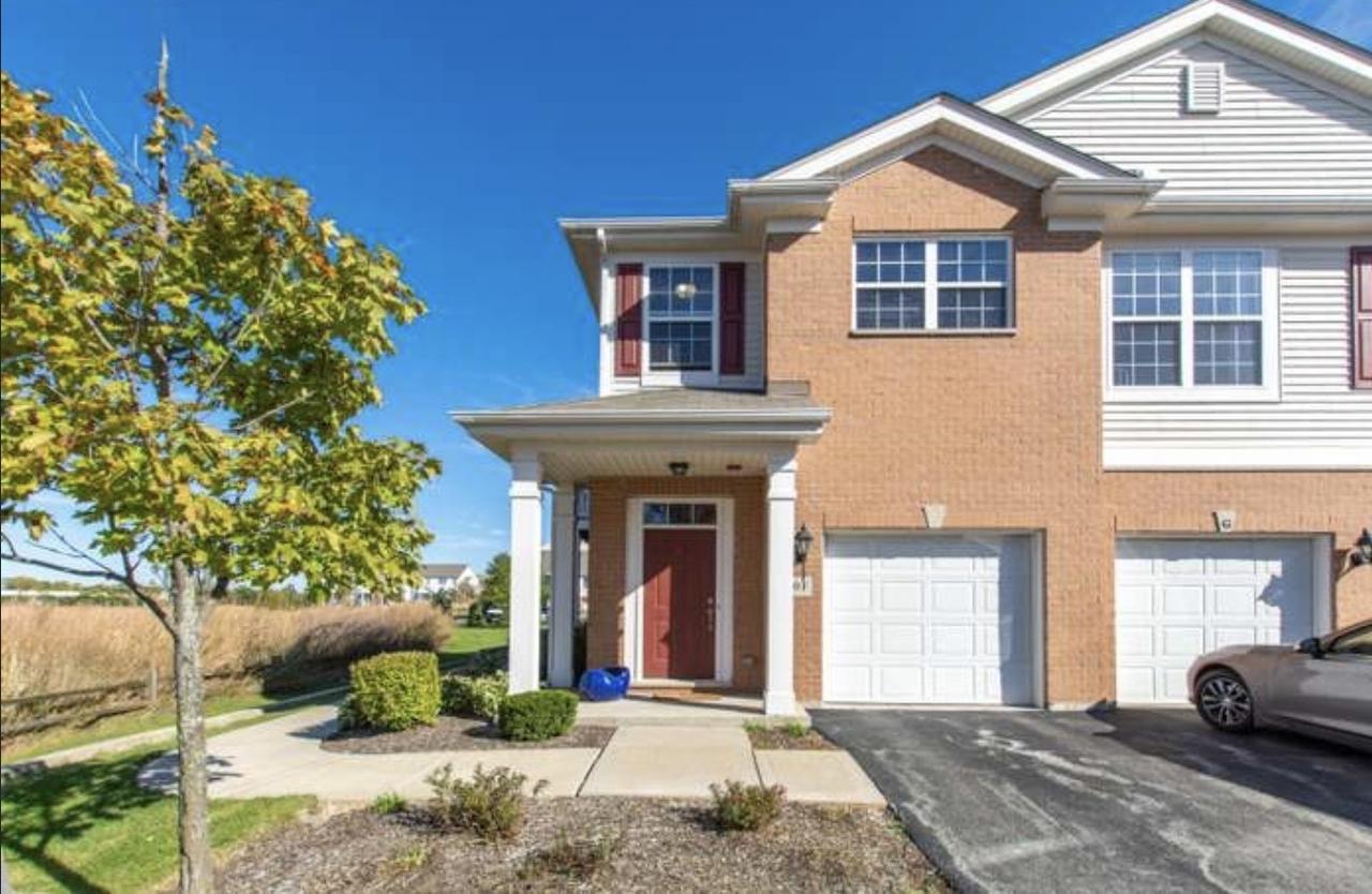 7520 Claridge Dr. #F, Bridgeview, IL 60455