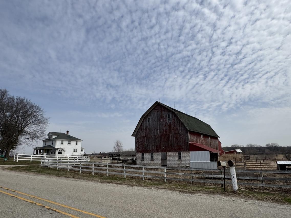 1801 Lee Center Rd., Amboy, IL 61310